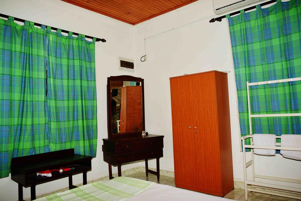 نيجومبو Sampathaa Residence المظهر الخارجي الصورة