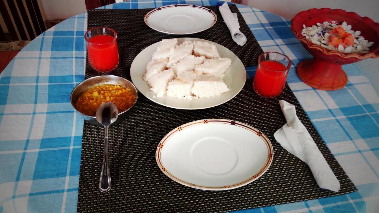 نيجومبو Sampathaa Residence المظهر الخارجي الصورة