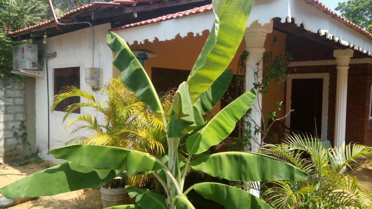 نيجومبو Sampathaa Residence الغرفة الصورة